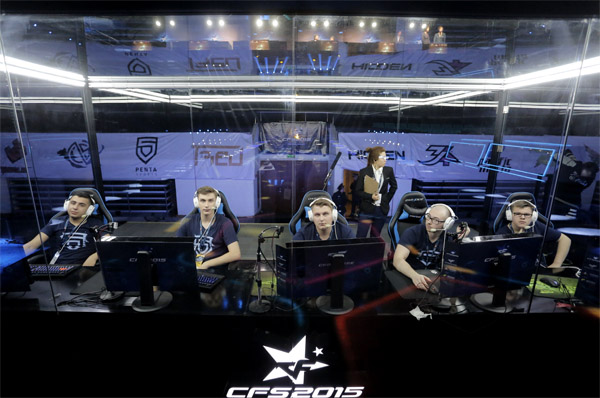 起让赛场气 起让赛场气